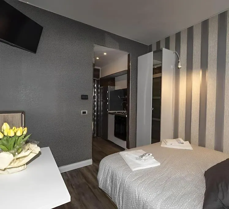 Appartamento D'Annunzio Suite Con Piscina Gardone Riviera