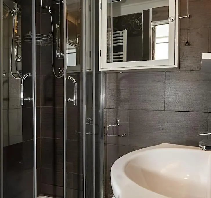 Appartamento D'Annunzio Suite Con Piscina Gardone Riviera