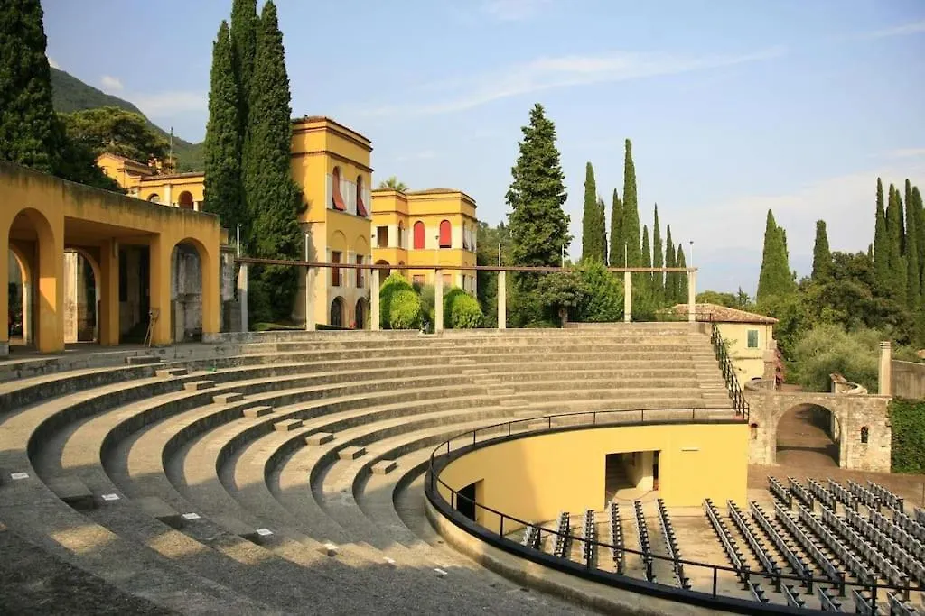 D'Annunzio Suite Con Piscina Gardone Riviera Appartamento